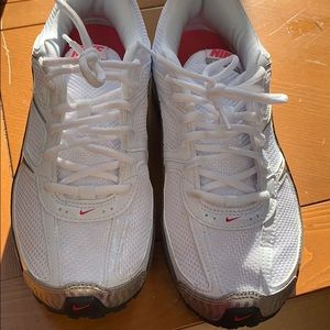 Women sneakers new no  box